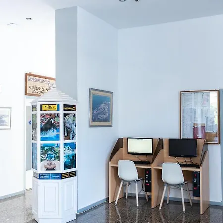 Hotell Comodoro Cristianos Beach Vivienda Vacacional Los Cristianos (Tenerife)